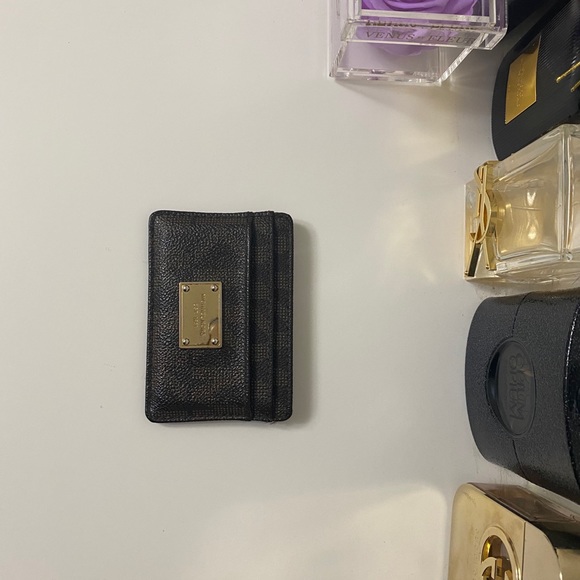 Michael Kors Monogram Card Wallet - Picture 4 of 5